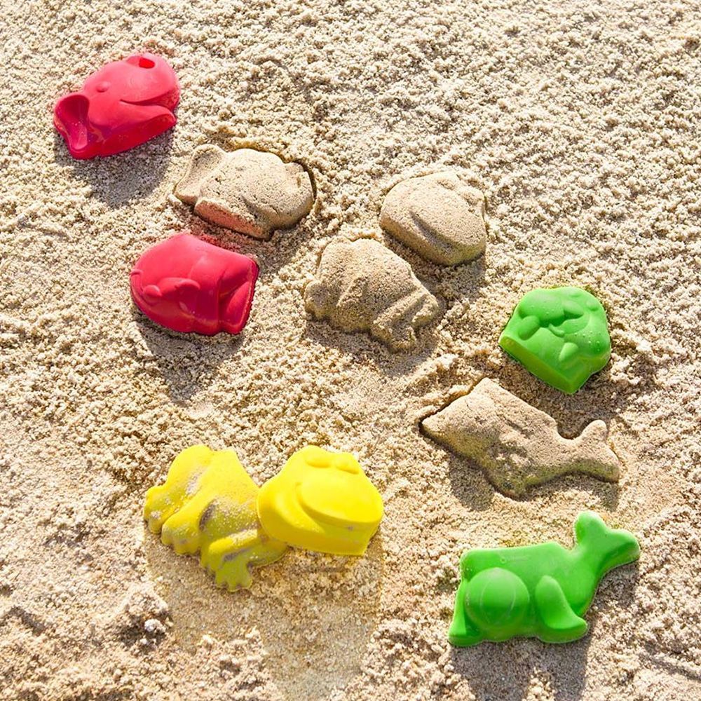 beach & sand toys