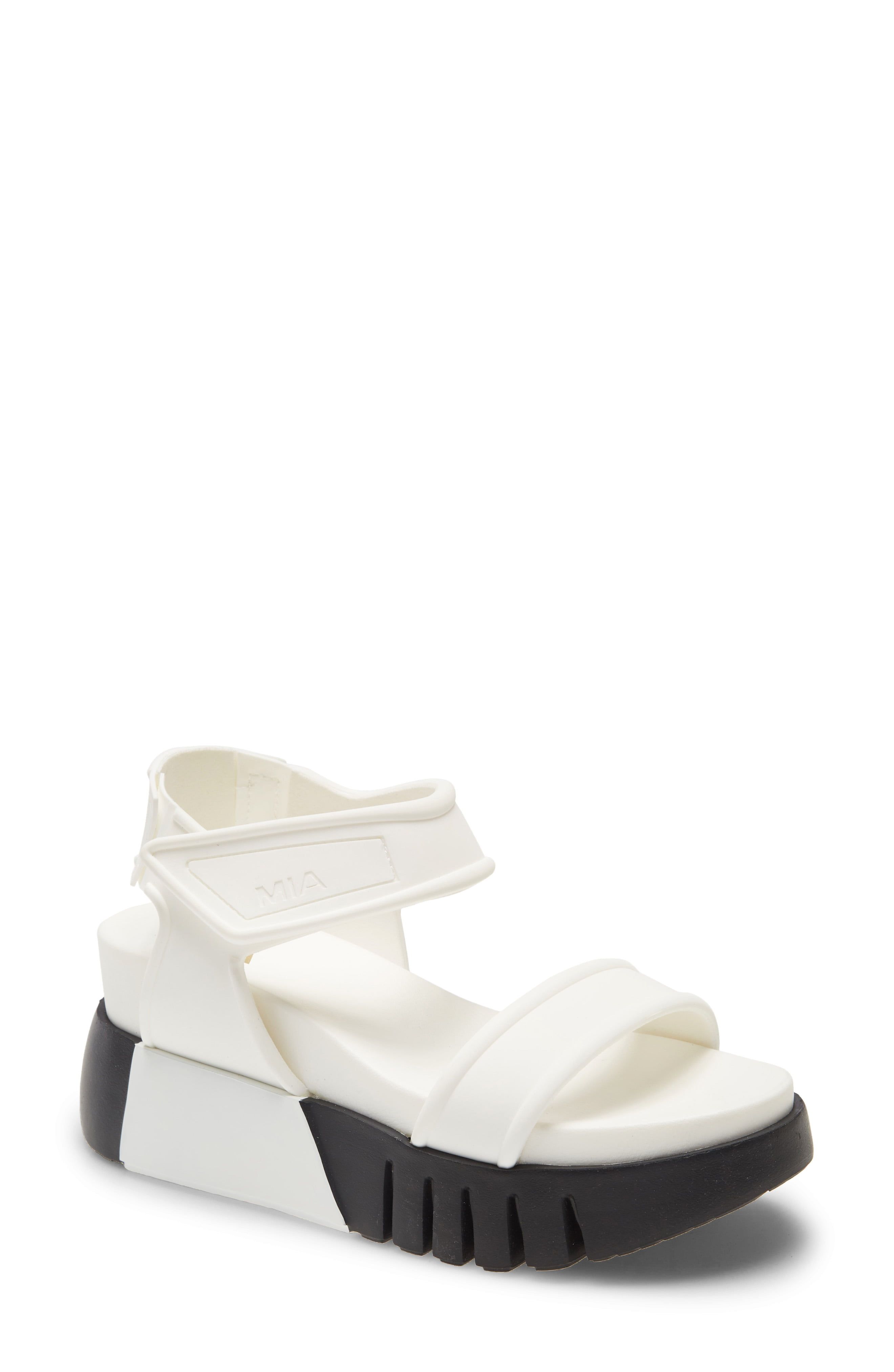 Mia pandora online sandals