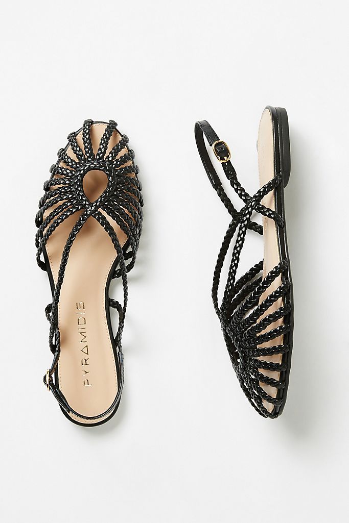 18 Great Walking Sandals for Women That Are Comfortable and Cute