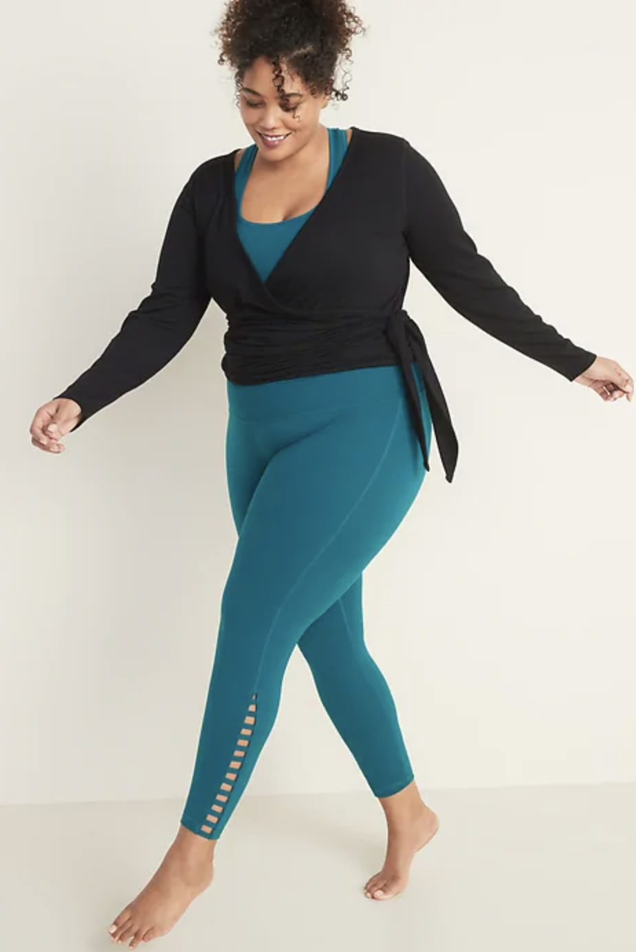 The Best Yoga Outfits for Women of all Shapes and Sizes - The Yoga