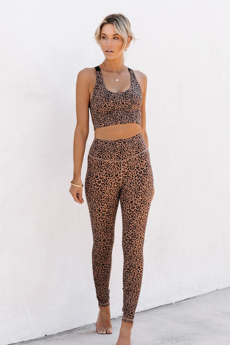 20 Cute Yoga Outfits - Best Yoga Apparel for 2022