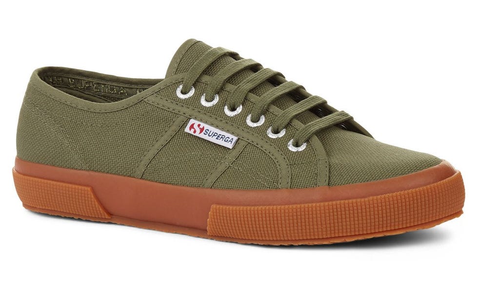 2750 Cotu Classic, £55