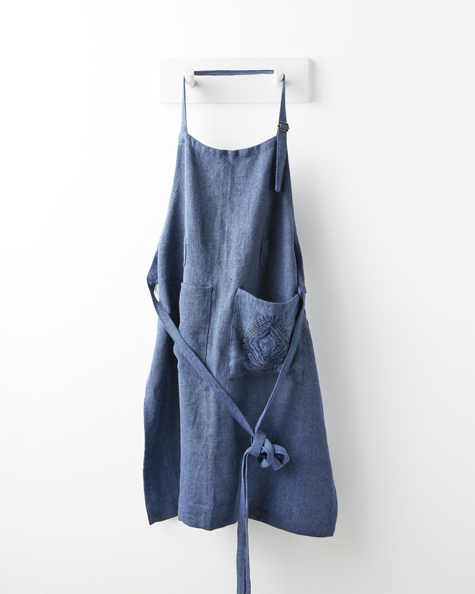 chic aprons