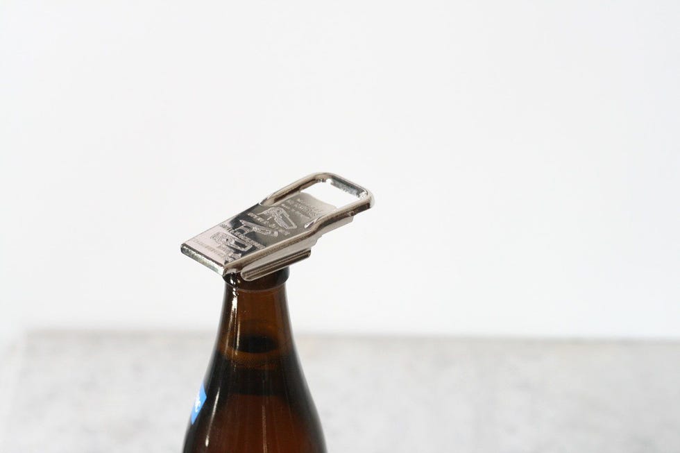 Hermetus Bottle Opener and Resealer | Manufactum