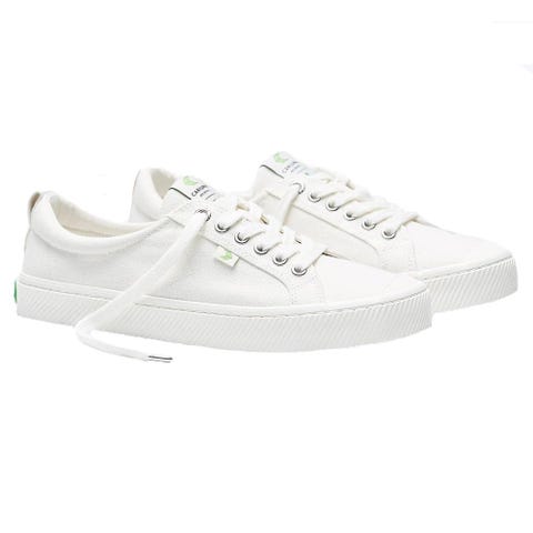 trendy white sneakers 2020 women's