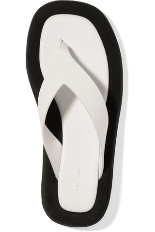この夏持っておくべき ビーチサンダル徹底ガイド ハーパーズ バザー Harper S Bazaar 公式 この夏持っておくべき ビーチサンダル徹底ガイド ハーパーズ バザー Harper S Bazaar 公式
