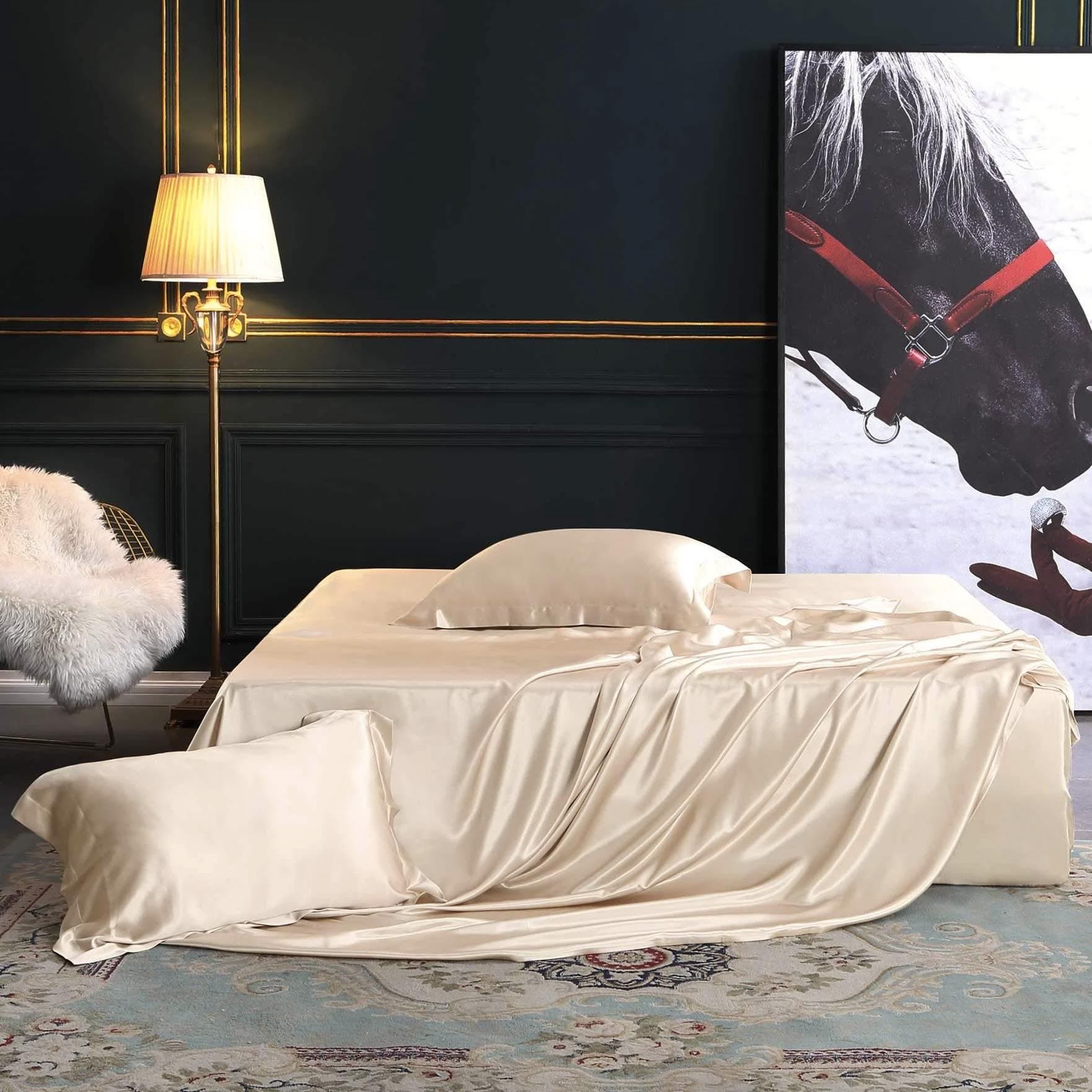 Ultimate Guide To The Best Silk Sheets For Your Bedroom