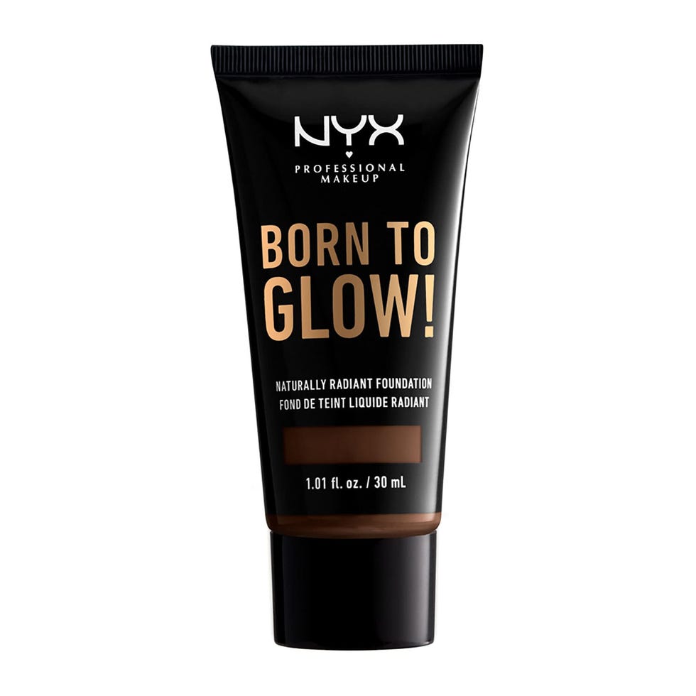 Born To Glow Naturally Radiant Foundation
