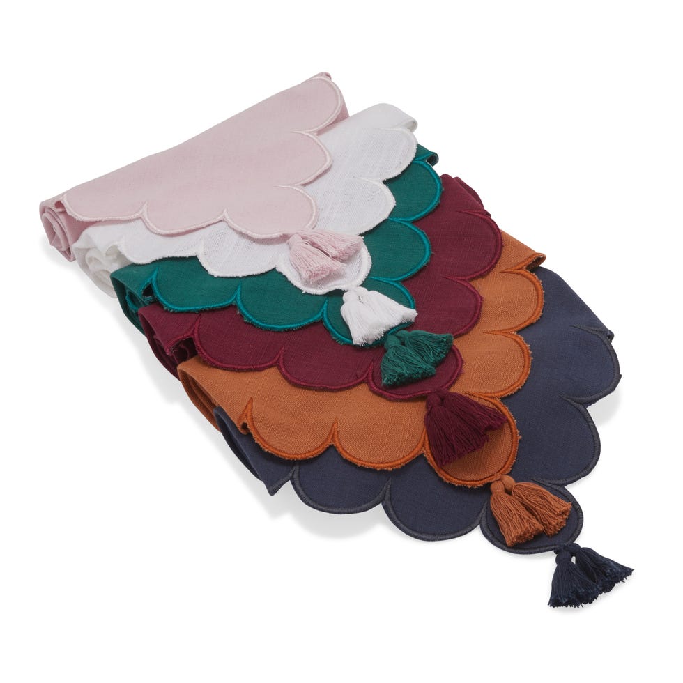 Scalloped Tassel 6 Piece Table Napkin Set