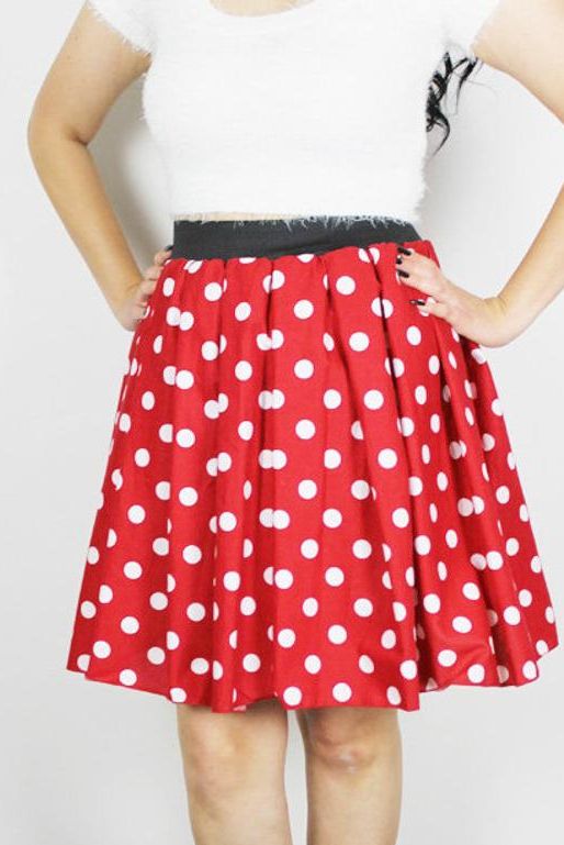 How To Make A Minnie Mouse Costume From Scratch - 9 steps