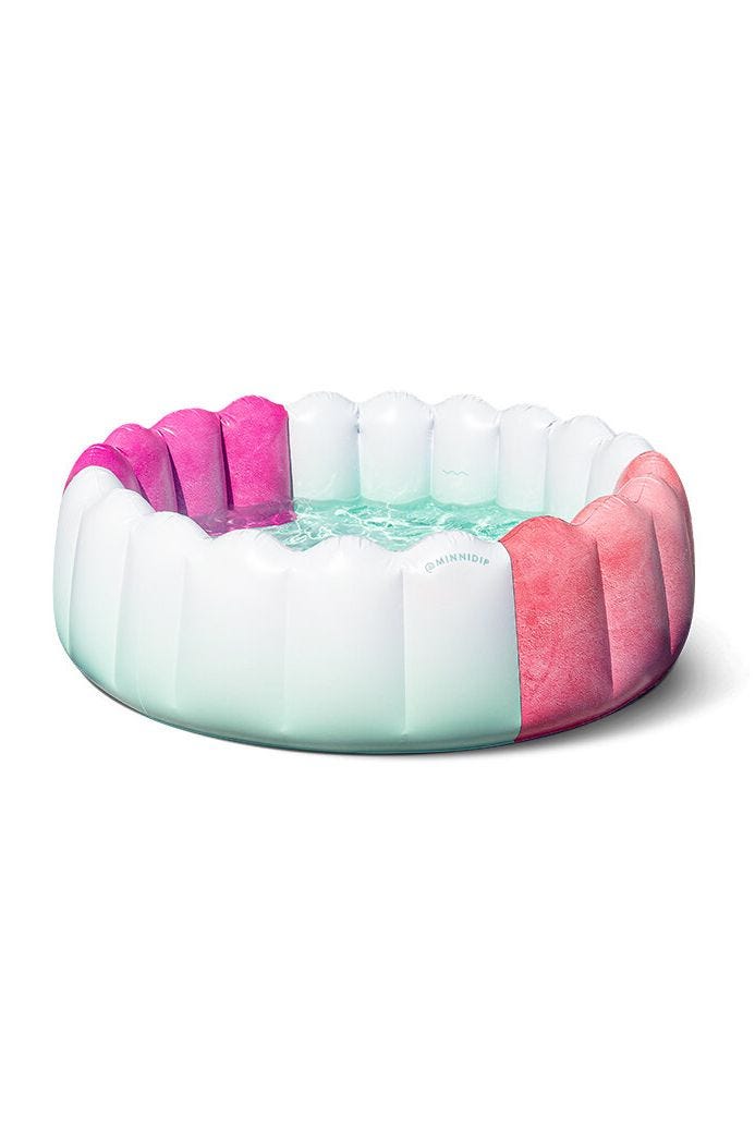 Condesa Luxe Inflatable Pool