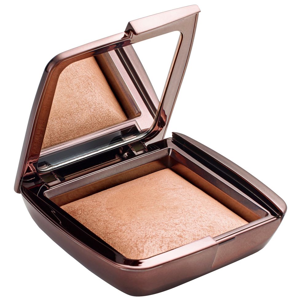 Ambient Lighting Powder in Ethereal Light