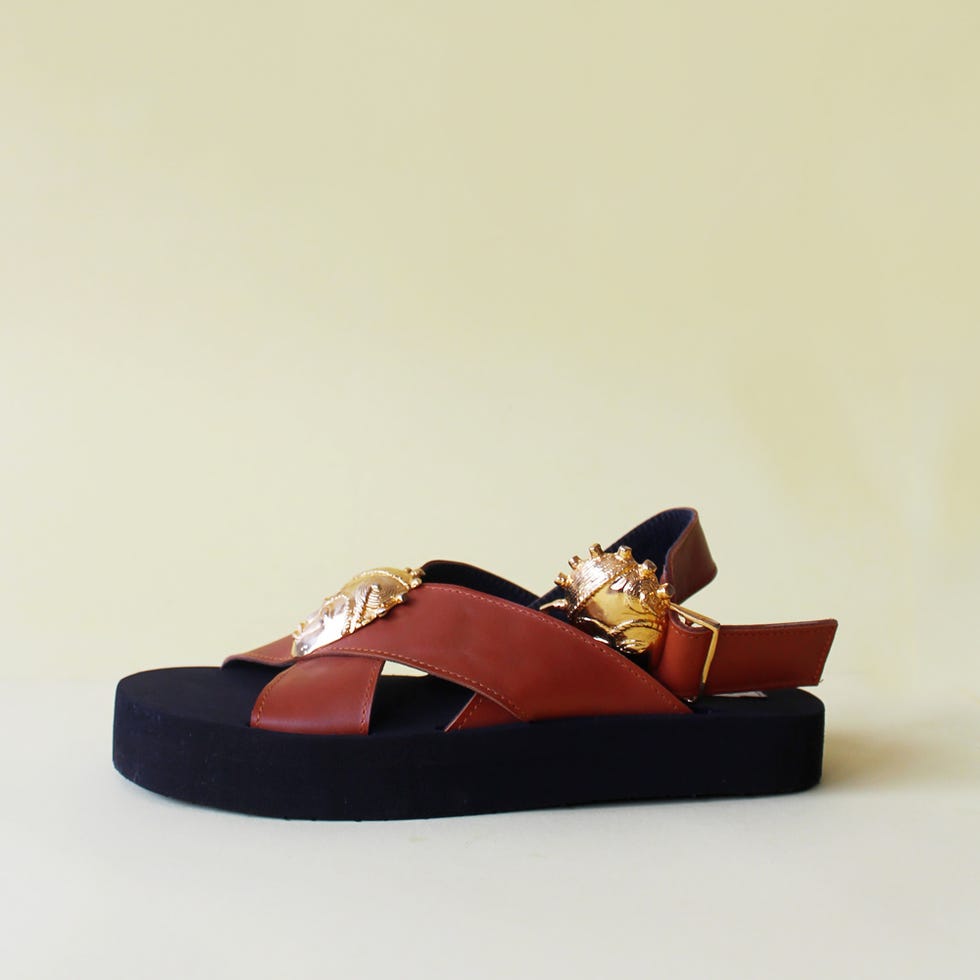 Fah Regal Plus Sandals 