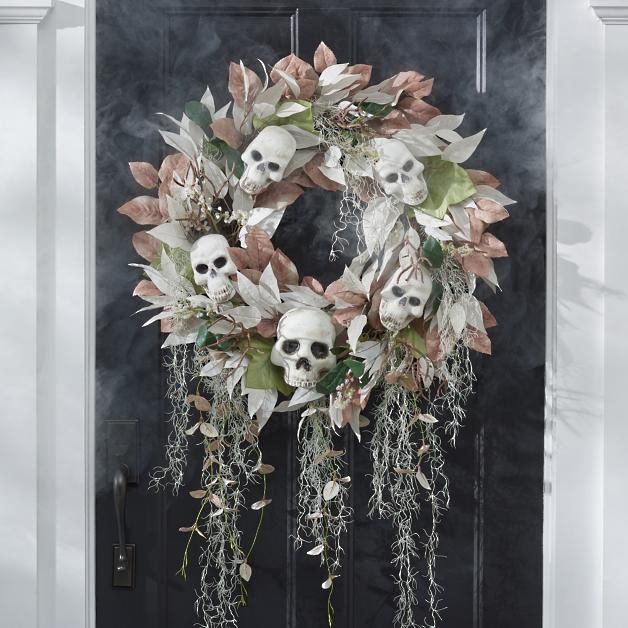 Ghostly Graveyard Wreath