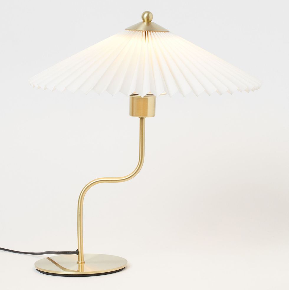 Pleated-shade table lamp