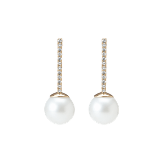 Proud Pearl Earrings with White Diamonds