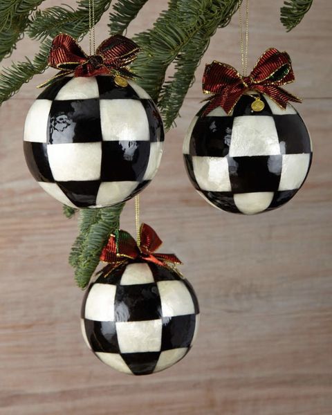 Download 12 Best Black And White Christmas Decorations Chic Black And White Holiday Decor