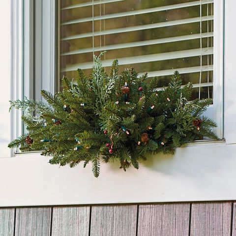 40+ Window Sill Christmas Decorations 2021