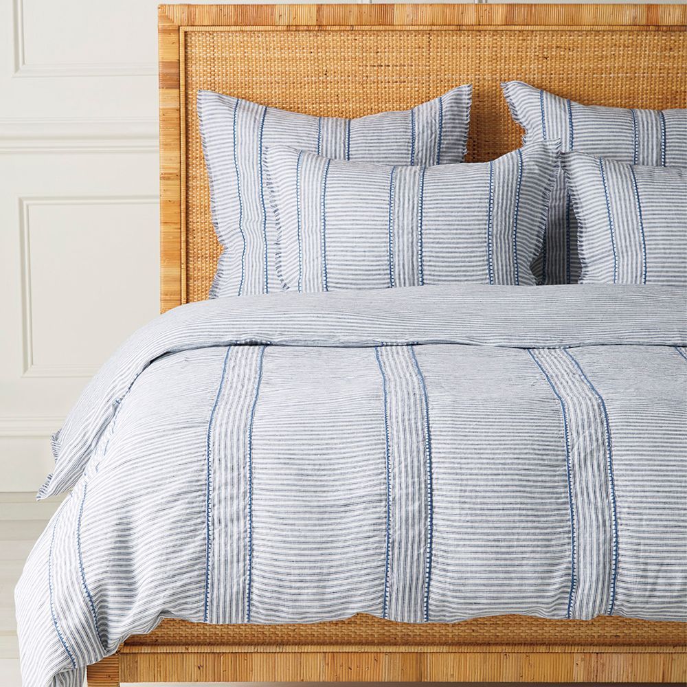 Serena & buy Lily Isla Quilt Twin French Blue