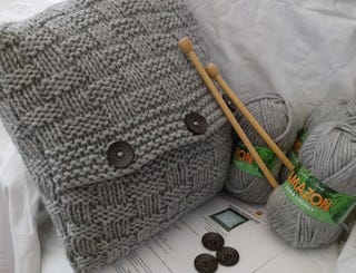 Cosy cushion knitting kit
