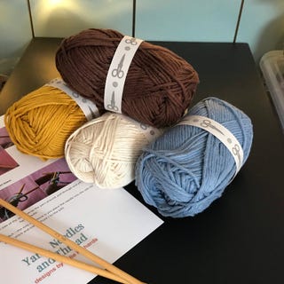 Beginners Knitting Kit, Learn to Knit Kit, Knitting Gift, DIY Kit