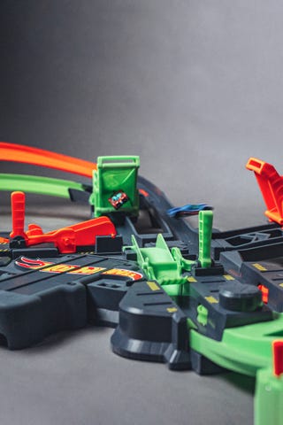 Hot Wheels Colossal Crash Track Set Hot Wheels Colossal Crash Track Set
