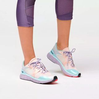 Regularidad Novia Fascinar En Decathlon arrasan estas zapatillas de running en tonos pastel