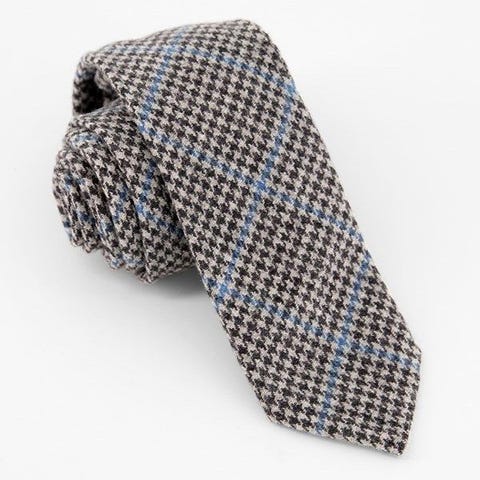 ties that go with gray shirts