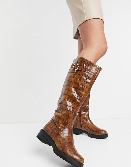 Design Carmella pull on biker knee boots 