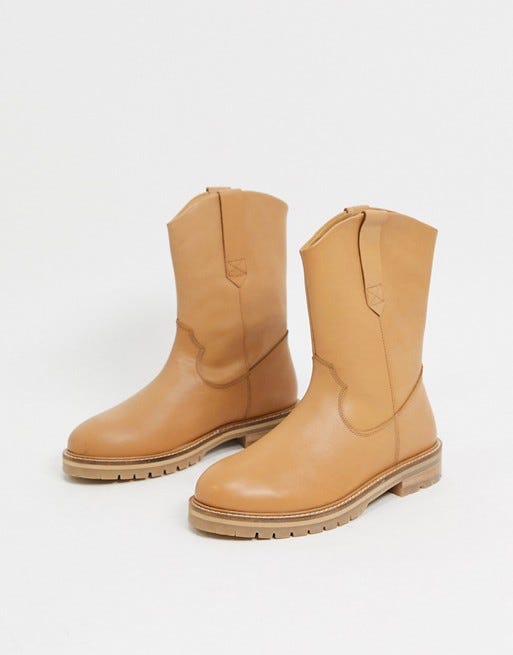 Design Andy leather pull on trucker boots 