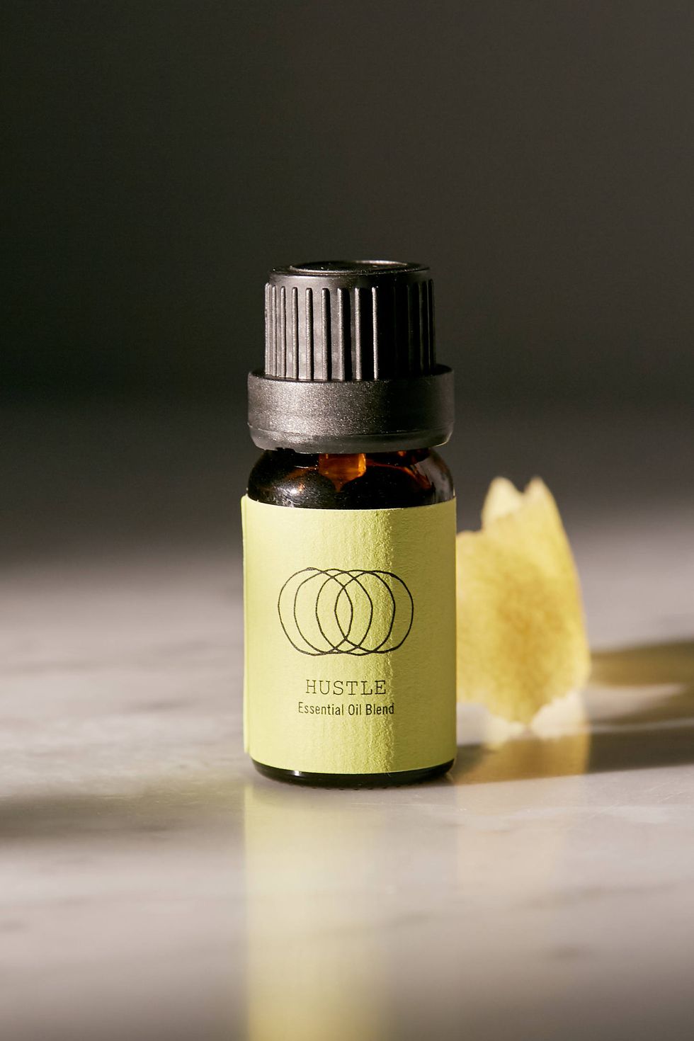 11 Christmas Essential Oils - Seasonal Scents for Essential Oil Diffuser
