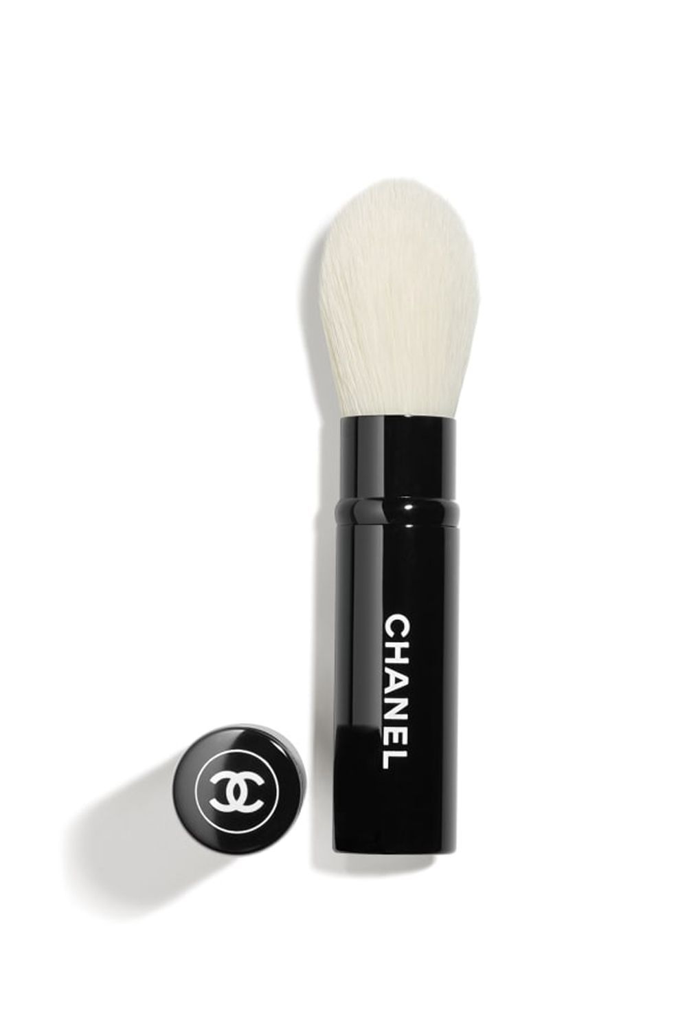 Chanel Les Pinceaux de Chanel Retractable Highlighter Brush N°111