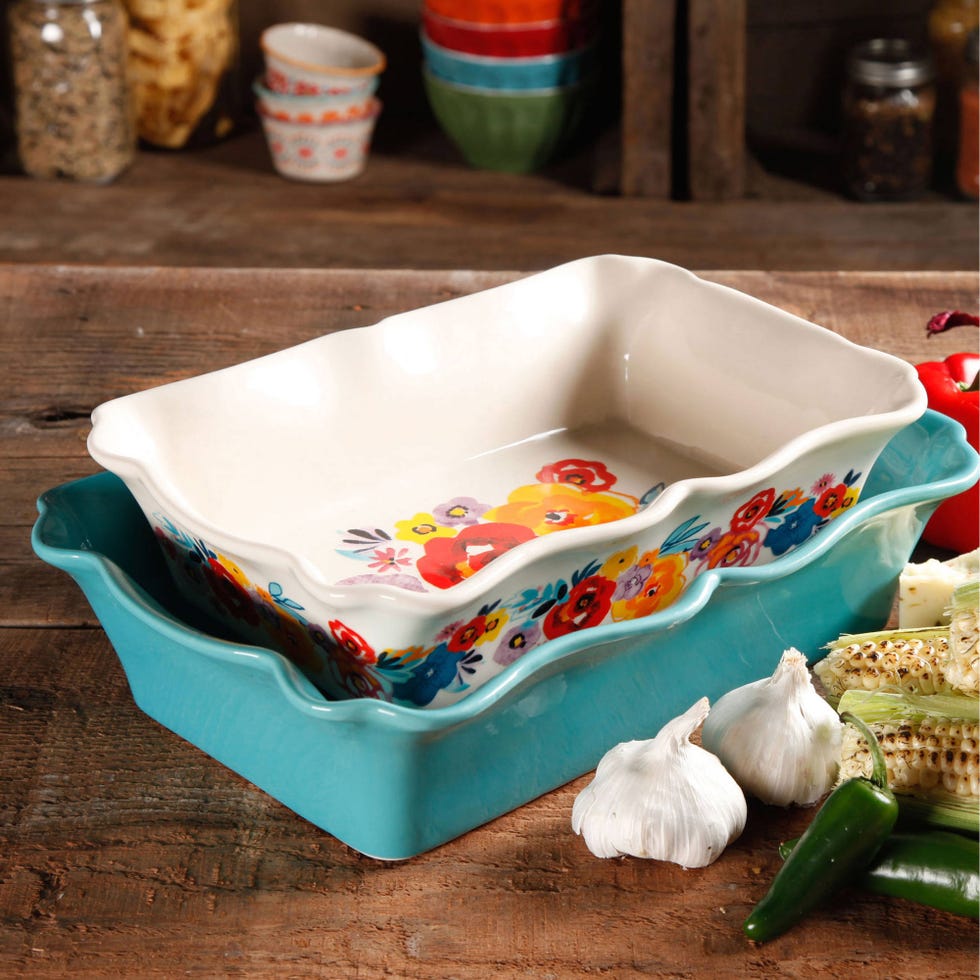 The Pioneer Woman 2-Piece Ceramic Bakeware Set with Rectangular Ruffle Top