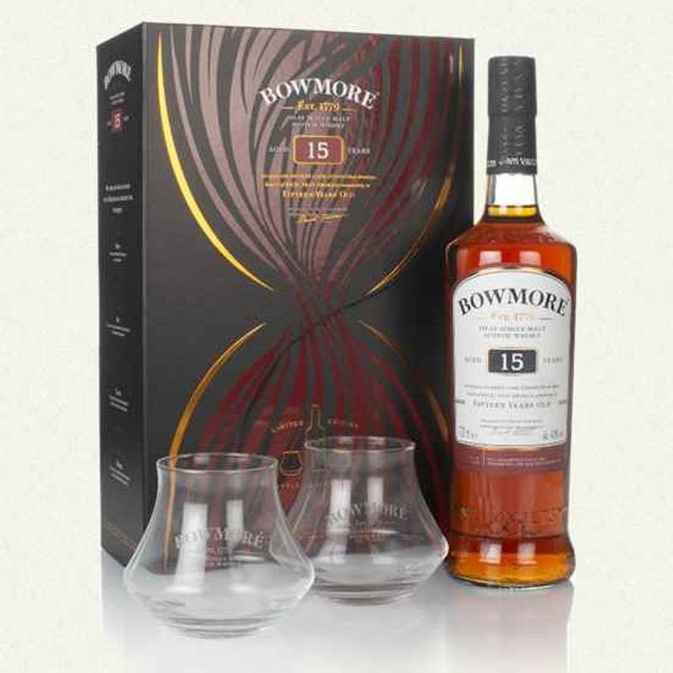 Bowmore 15 Year Old Gift Pack 