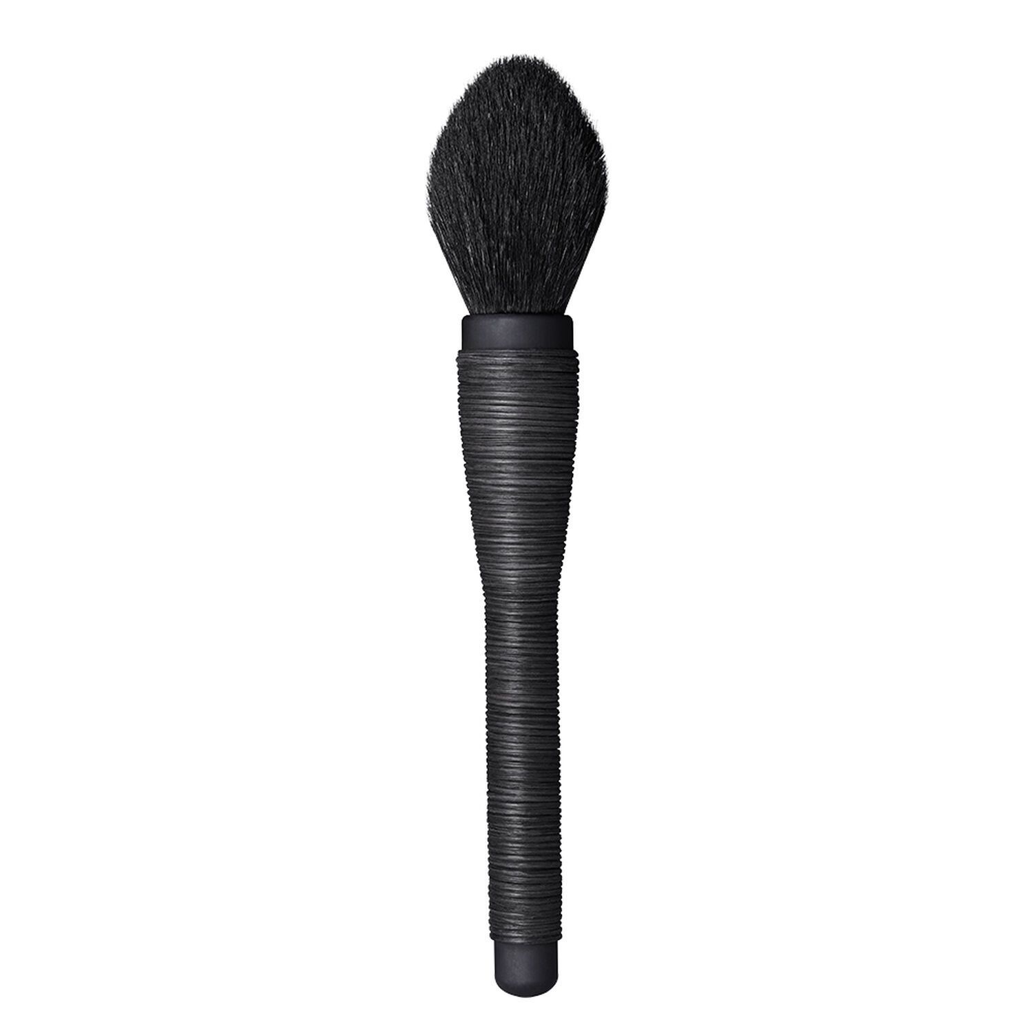 12 Best Kabuki Brushes of 2021 for Foundation and Makeup