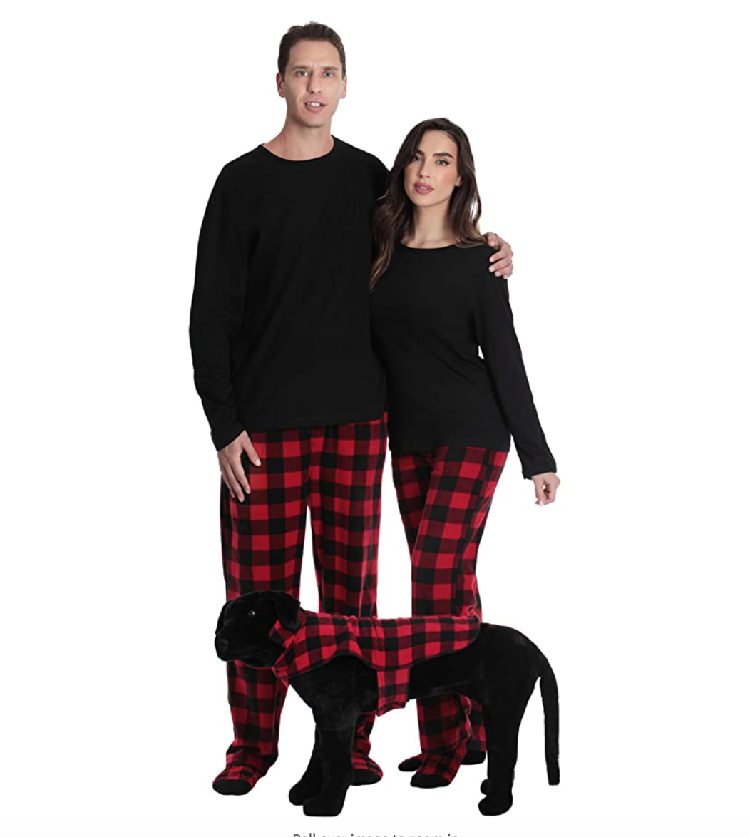 couples matching christmas outfits