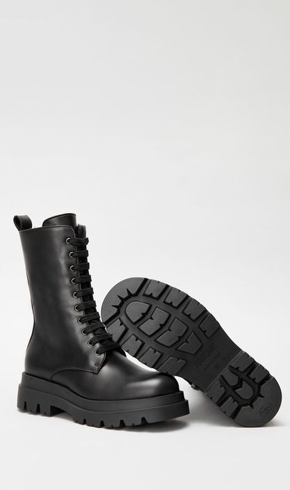 black fashion boots