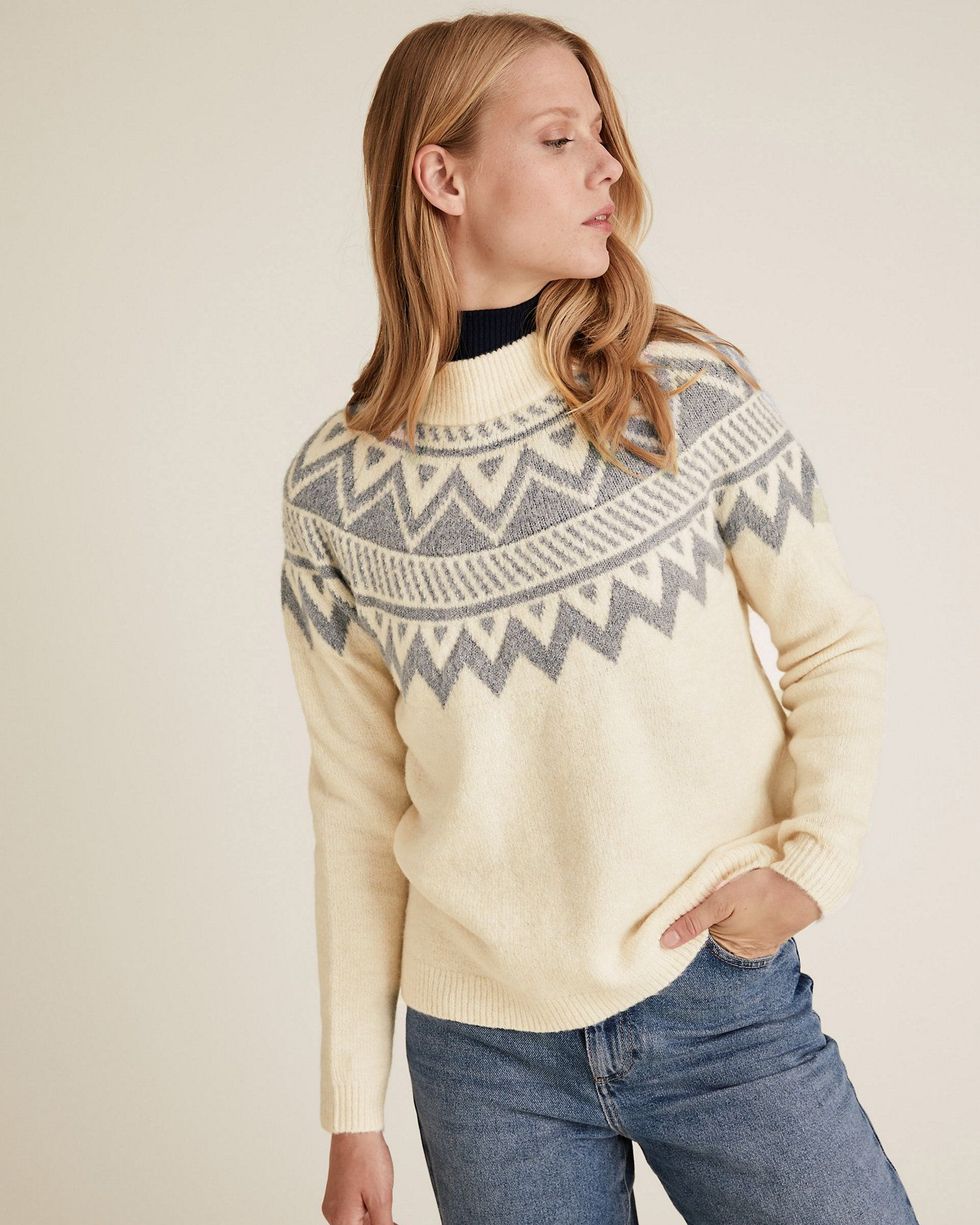 Best Christmas sweaters for women - Stylish Christmas jumpers