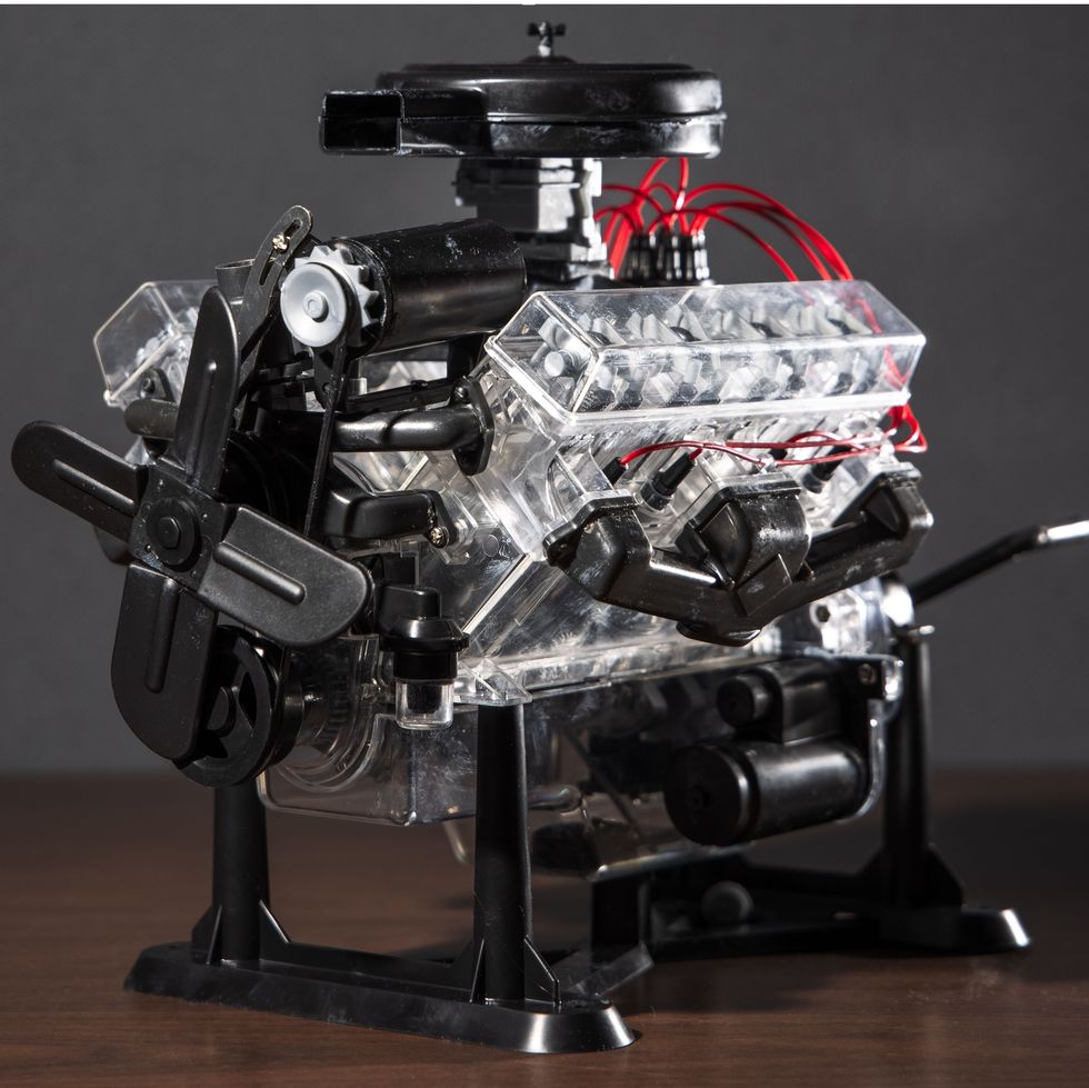 Revell Visible V-8 Engine Plastic Model Kit