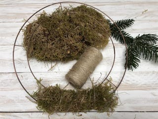 Wreath kit with foliage