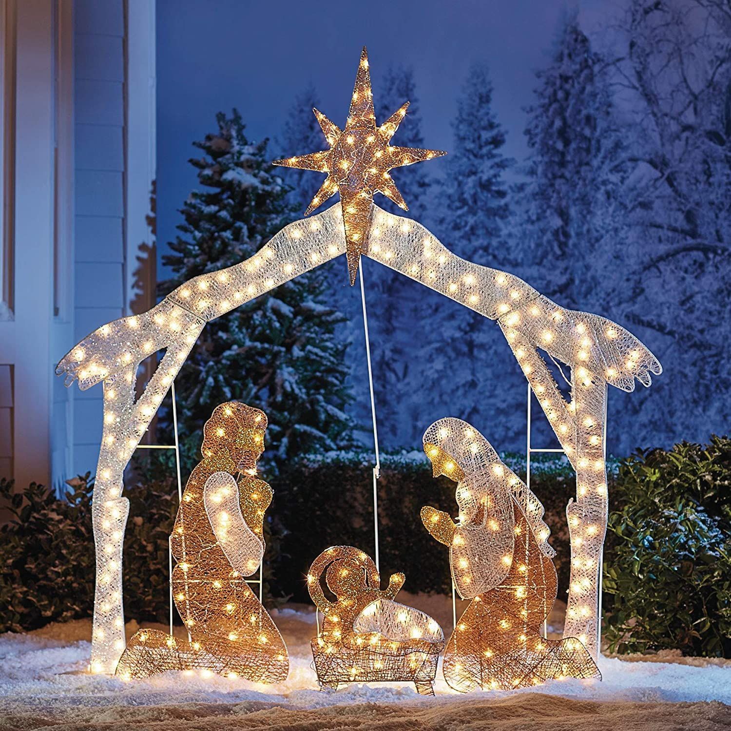 42 Best Christmas Nativity Sets 2020 Indoor Outdoor Nativity Scenes