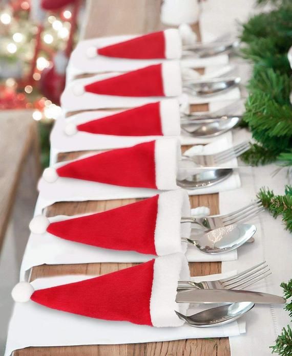 39 Christmas Table Decorations 2020 Holiday Centerpiece Ideas