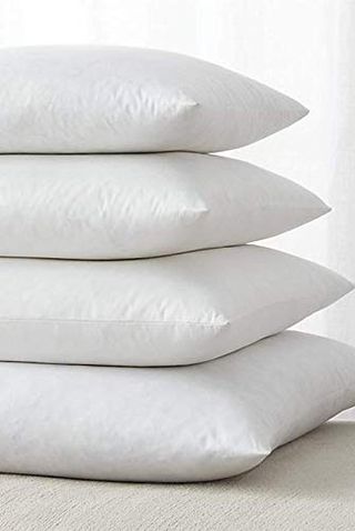標準サイズの米国製枕