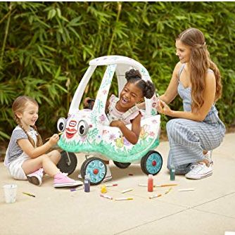 Little Tikes D.I.Y. Cozy Coupe with Craft Kit 