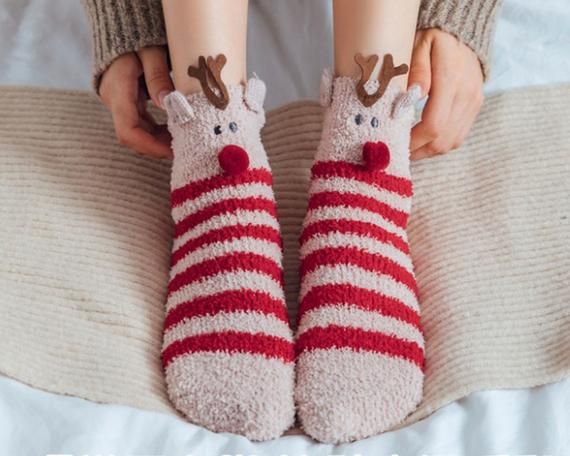 NWT Lot of 2 pairs Cozy Elf Socks for Women Christmas Fuzzy Warm 