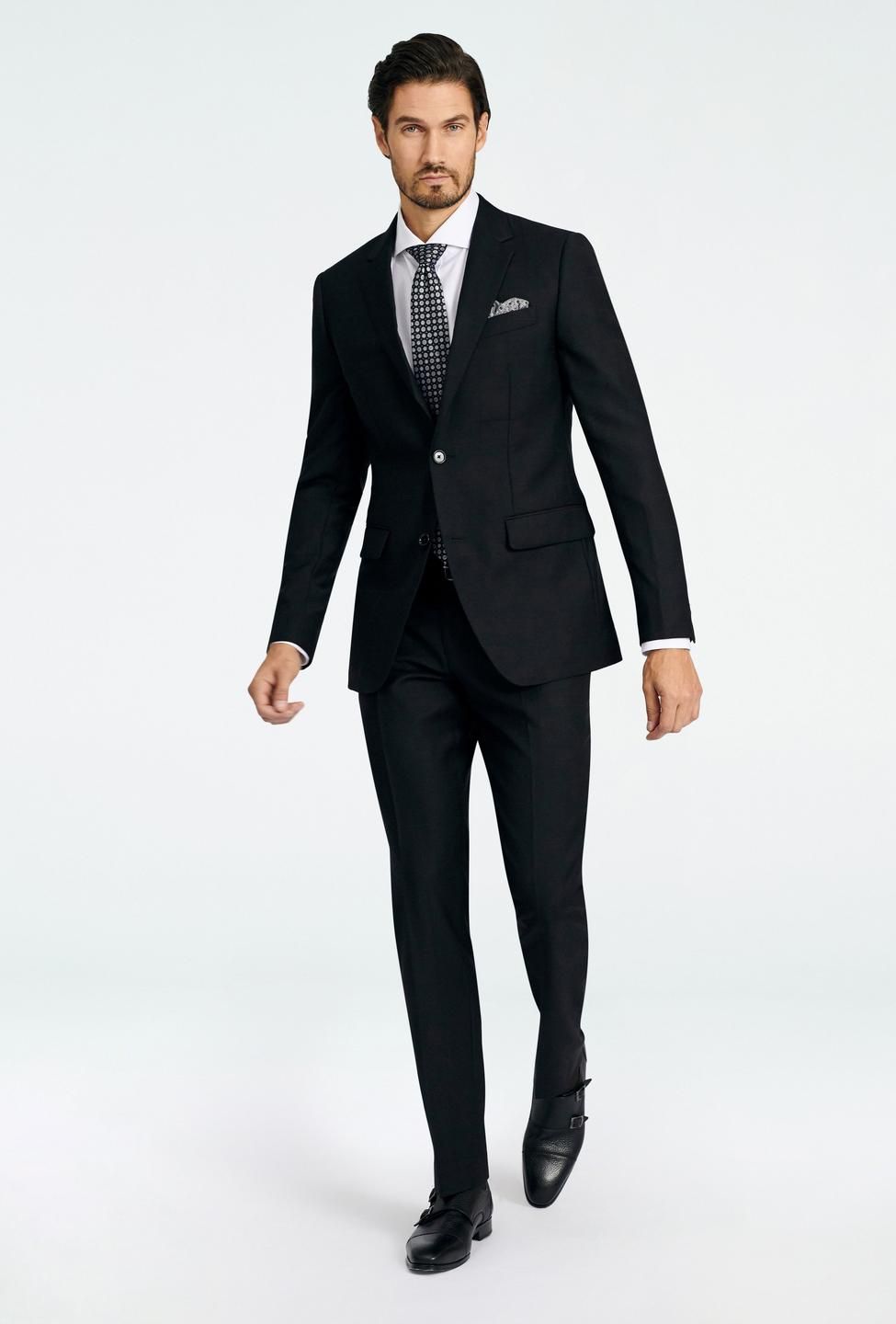 Get a discounted Indochino suit for the 20 weddings you'll need to ...