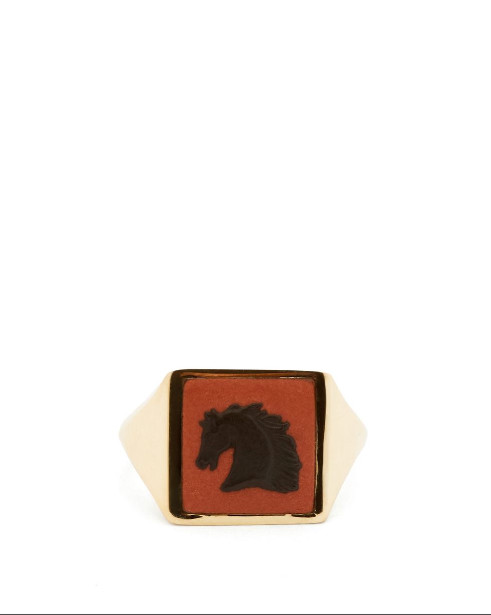 Wedgwood ceramic horse head & gold signet ring