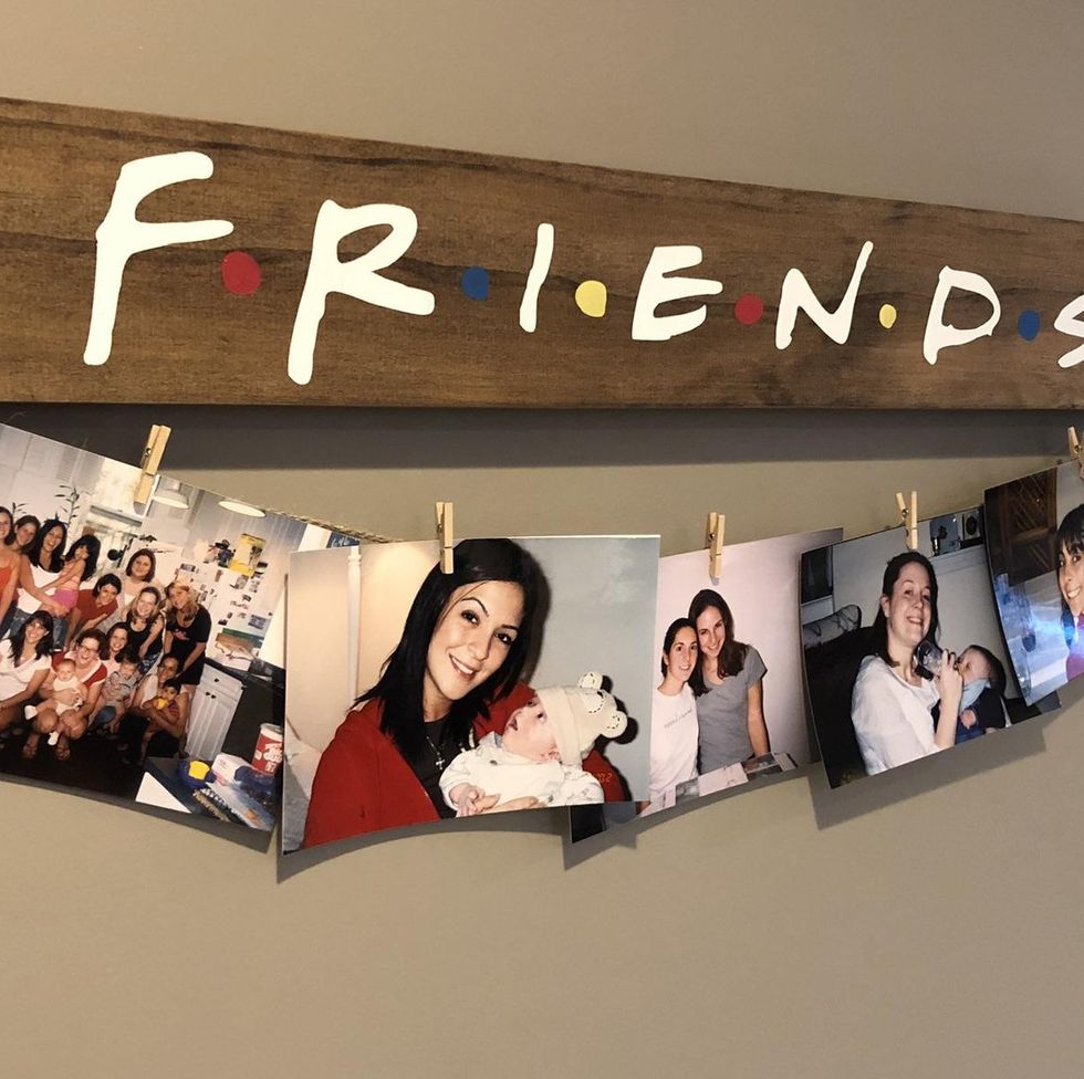 Friends Show / Gift Box / Gift to Friend / Friends Themed Gift 
