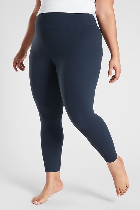The BEST Tights For Plus Size Women - Stylish Curves