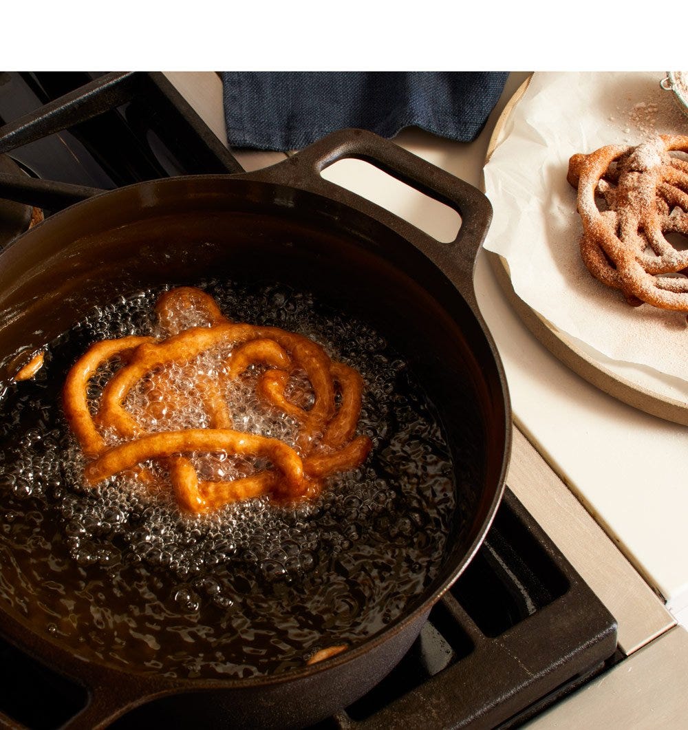 Chef's Oven vs Dutch Oven – Lid & Ladle